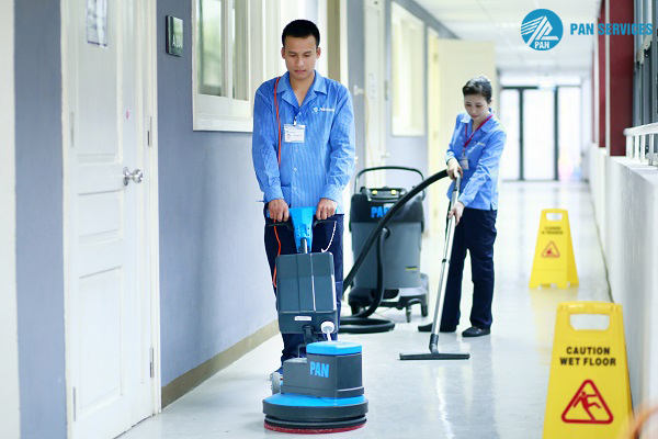 Pan Services Hà Nội ứng dụng máy móc hiện đại trong quá trình làm vệ sinh